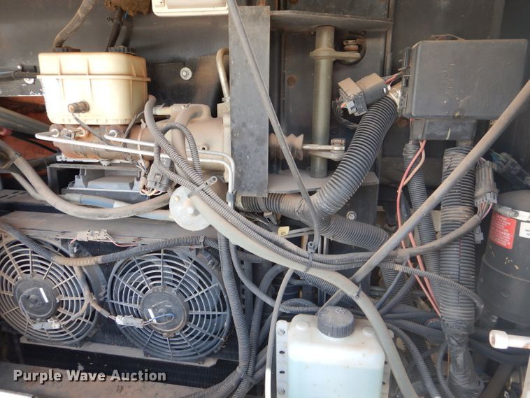 image for item DJ8842 2003 Newmar Mountain Aire  RV