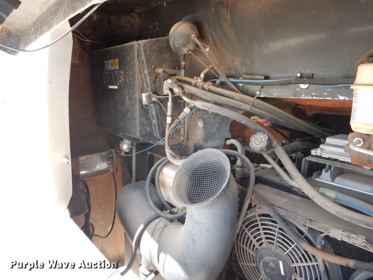 image for item DJ8842 2003 Newmar Mountain Aire  RV