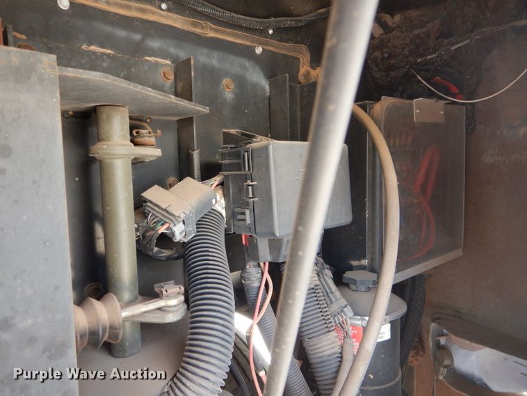 image for item DJ8842 2003 Newmar Mountain Aire  RV