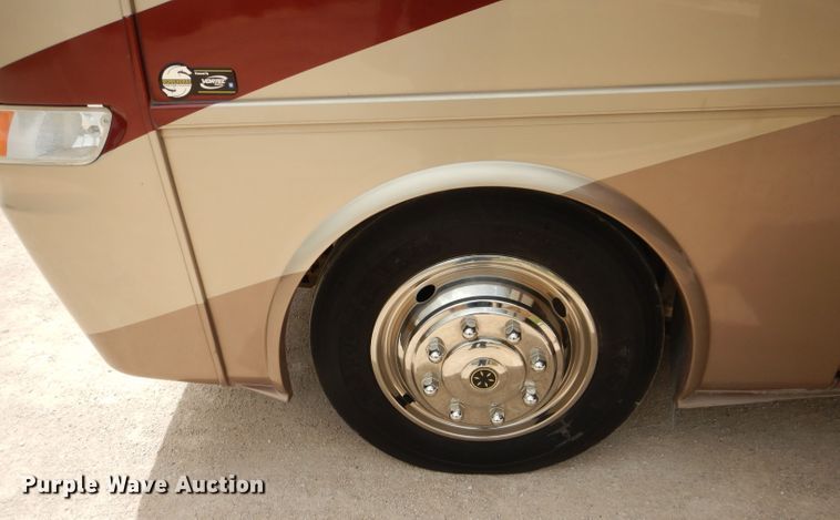 image for item DJ8842 2003 Newmar Mountain Aire  RV