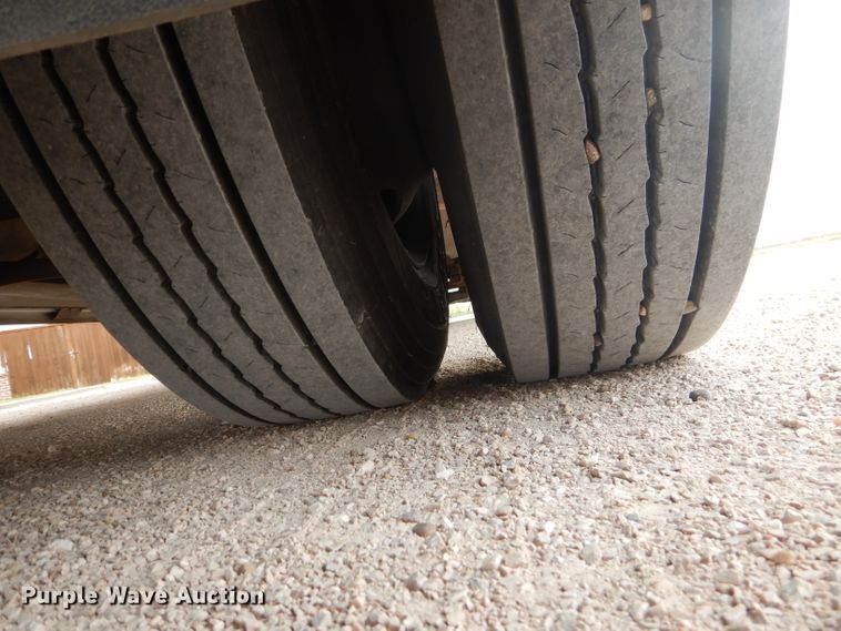 image for item DJ8842 2003 Newmar Mountain Aire  RV