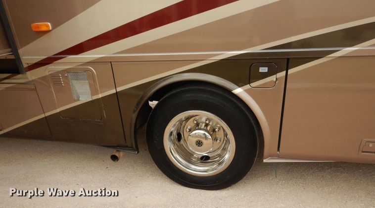 image for item DJ8842 2003 Newmar Mountain Aire  RV