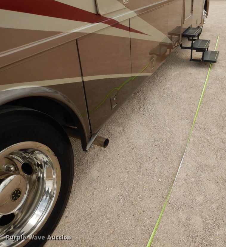 image for item DJ8842 2003 Newmar Mountain Aire  RV