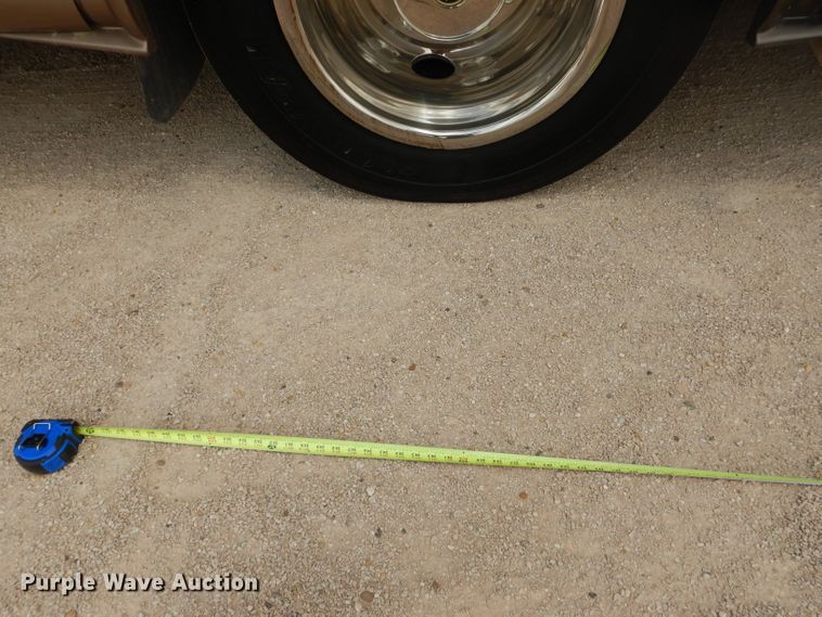 image for item DJ8842 2003 Newmar Mountain Aire  RV