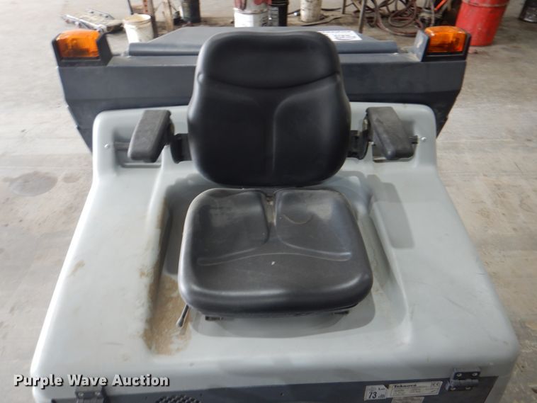 image for item DK5618 2002 Eagle Power Teknova 1400E  sweeper