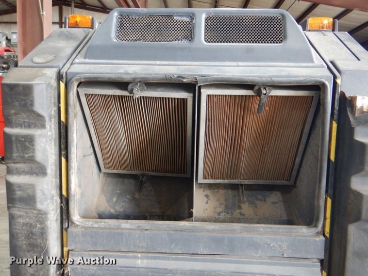 image for item DK5618 2002 Eagle Power Teknova 1400E  sweeper