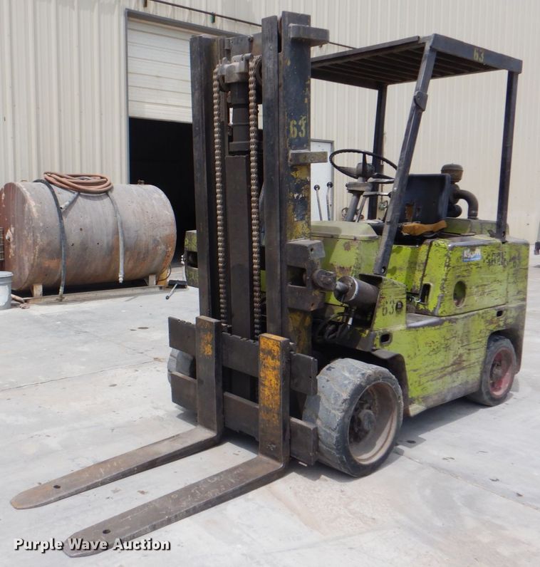 image for item DK5626 Clark  forklift