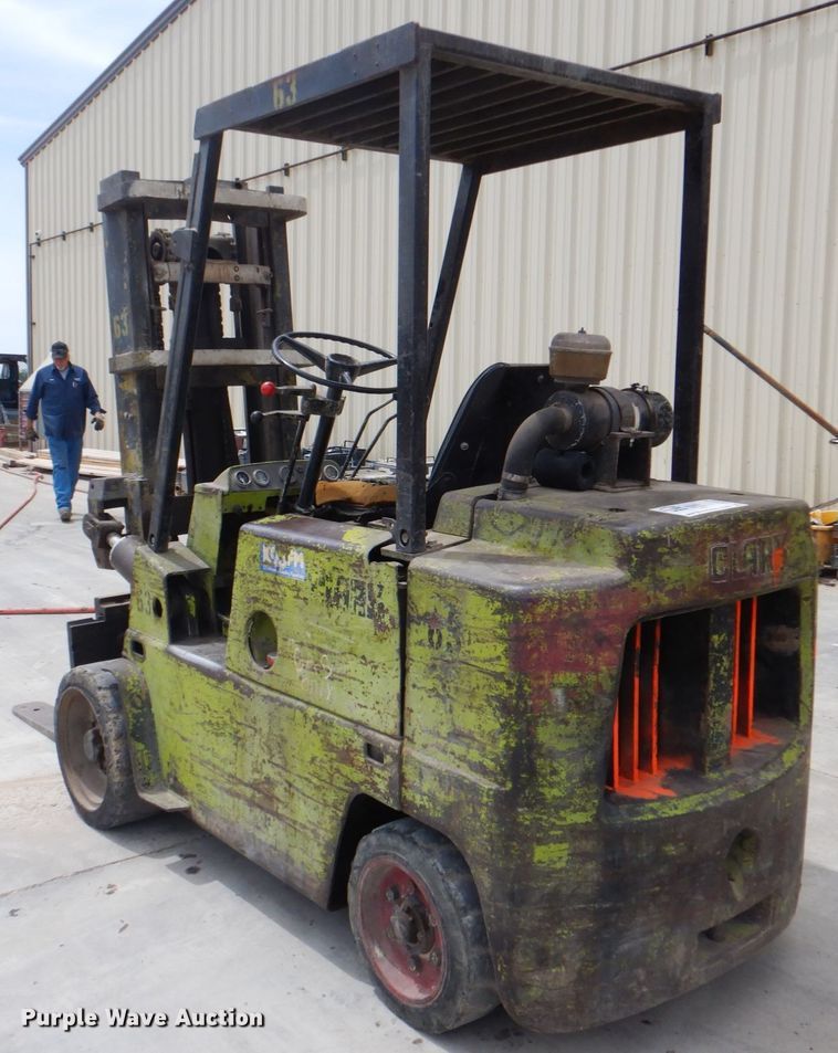 image for item DK5626 Clark  forklift