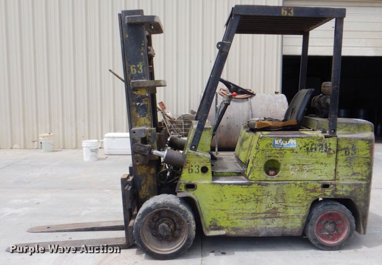 image for item DK5626 Clark  forklift