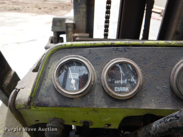 image for item DK5626 Clark  forklift