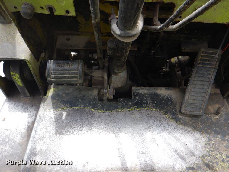 image for item DK5626 Clark  forklift