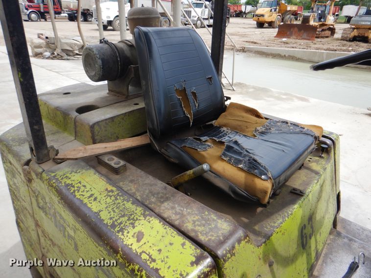 image for item DK5626 Clark  forklift