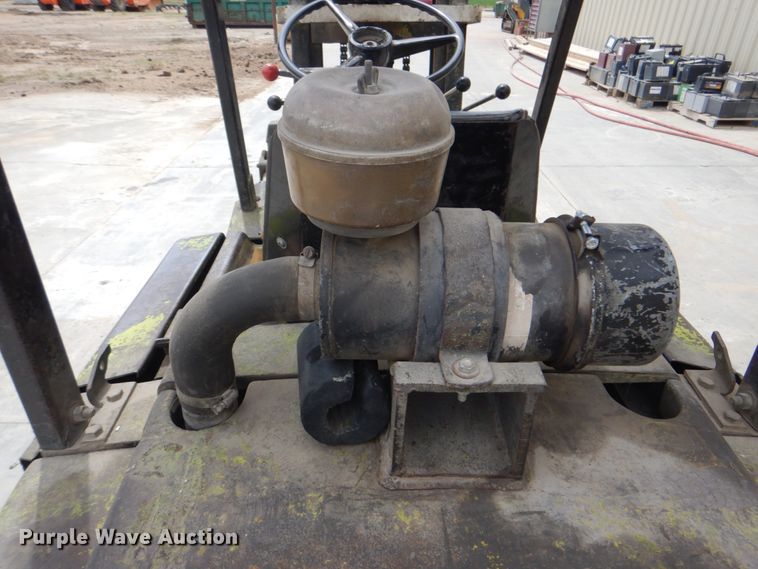 image for item DK5626 Clark  forklift