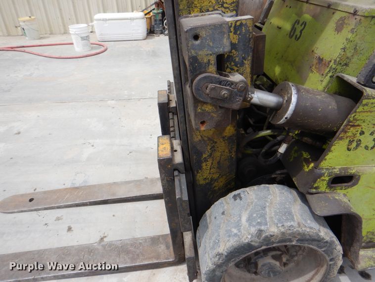 image for item DK5626 Clark  forklift