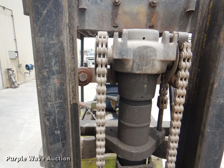 image for item DK5626 Clark  forklift