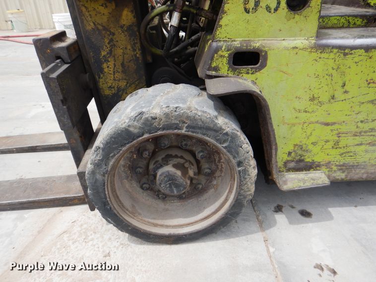 image for item DK5626 Clark  forklift