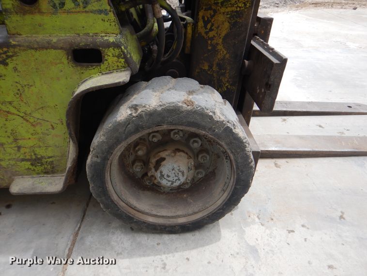 image for item DK5626 Clark  forklift