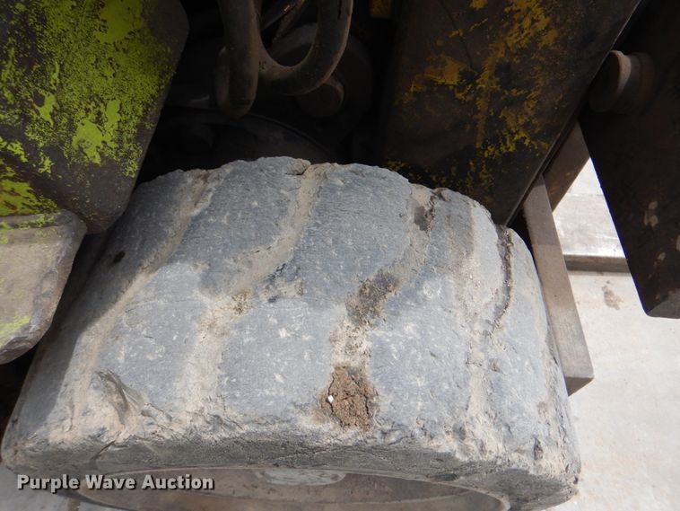 image for item DK5626 Clark  forklift