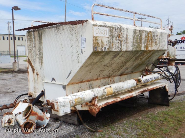 image for item DK5648 Fertilizer tender bed