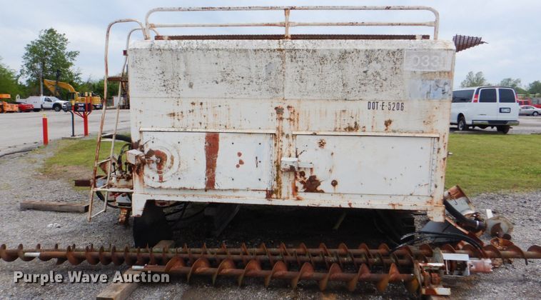 image for item DK5648 Fertilizer tender bed