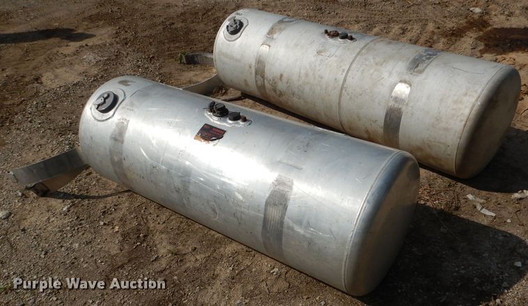 image for item DL8029 (2) Peterbilt fuel tanks