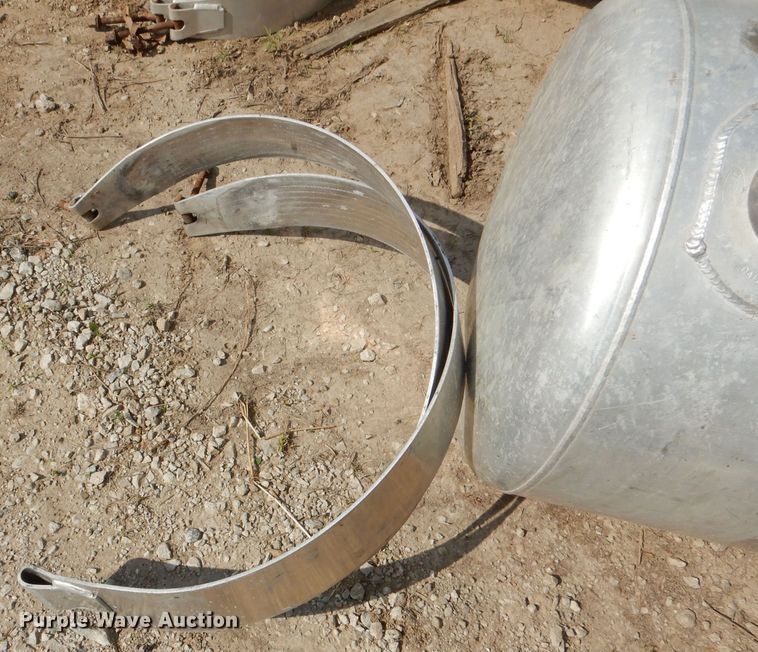 image for item DL8029 (2) Peterbilt fuel tanks