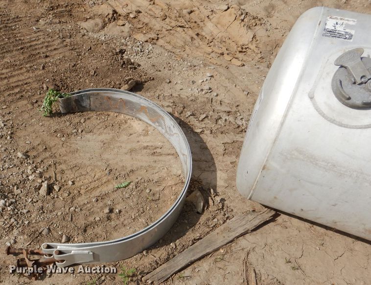 image for item DL8029 (2) Peterbilt fuel tanks