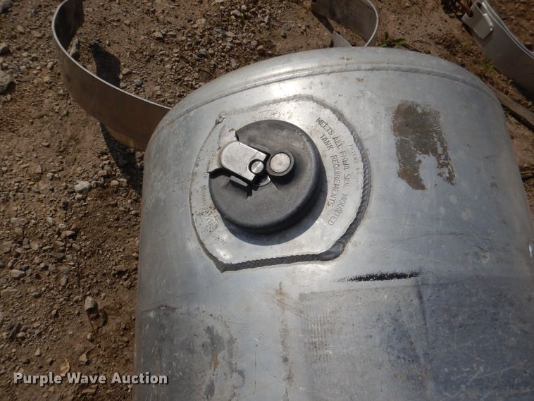image for item DL8029 (2) Peterbilt fuel tanks