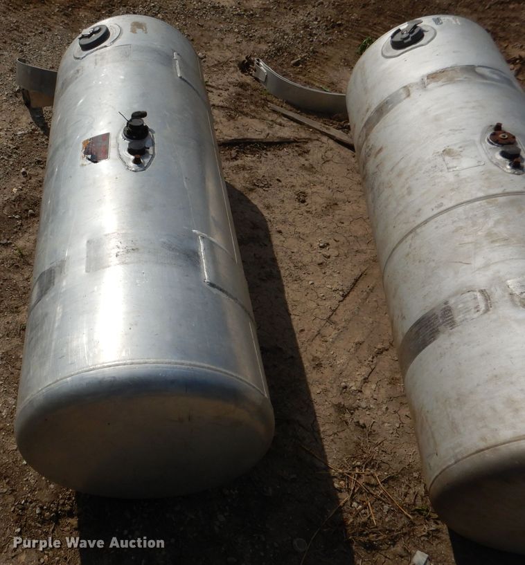 image for item DL8029 (2) Peterbilt fuel tanks