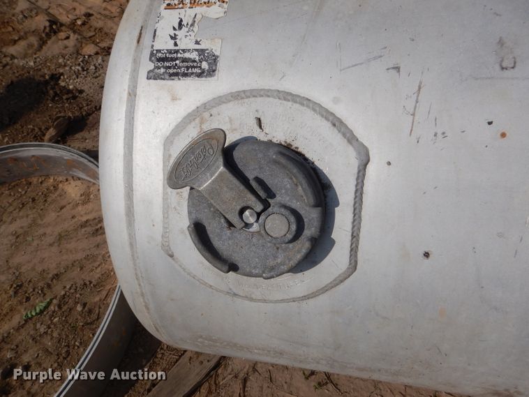 image for item DL8029 (2) Peterbilt fuel tanks