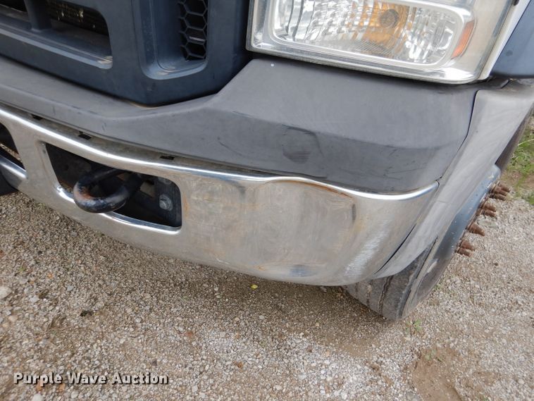 image for item DL8042 2006 Ford F550 Super Duty XL  utility / service truck