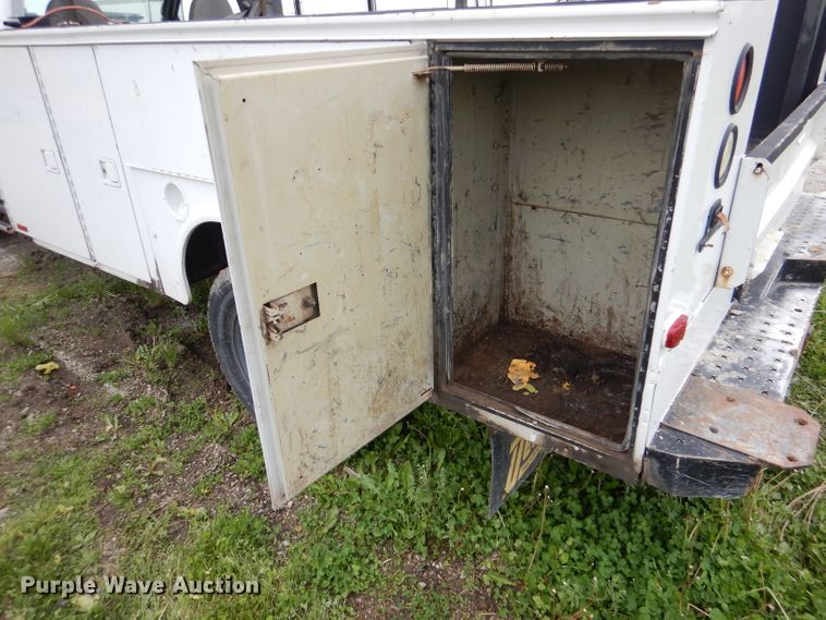 image for item DL8042 2006 Ford F550 Super Duty XL  utility / service truck