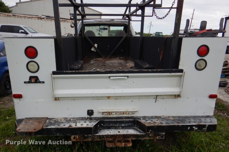 image for item DL8042 2006 Ford F550 Super Duty XL  utility / service truck