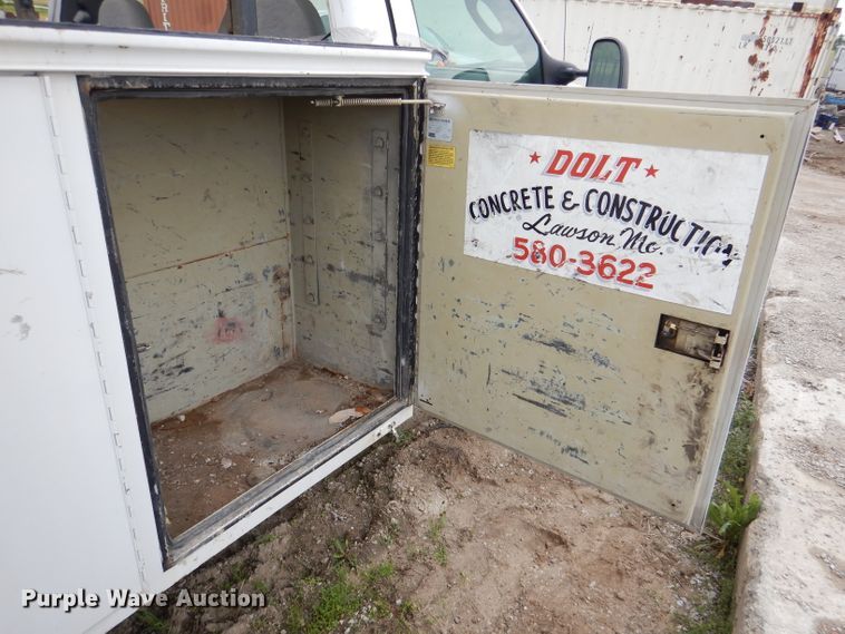 image for item DL8042 2006 Ford F550 Super Duty XL  utility / service truck