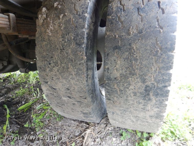 image for item DL8042 2006 Ford F550 Super Duty XL  utility / service truck