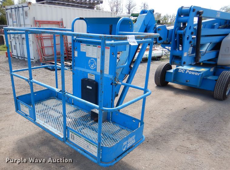 image for item DL8061 2006 Genie Z45/25J  boom lift