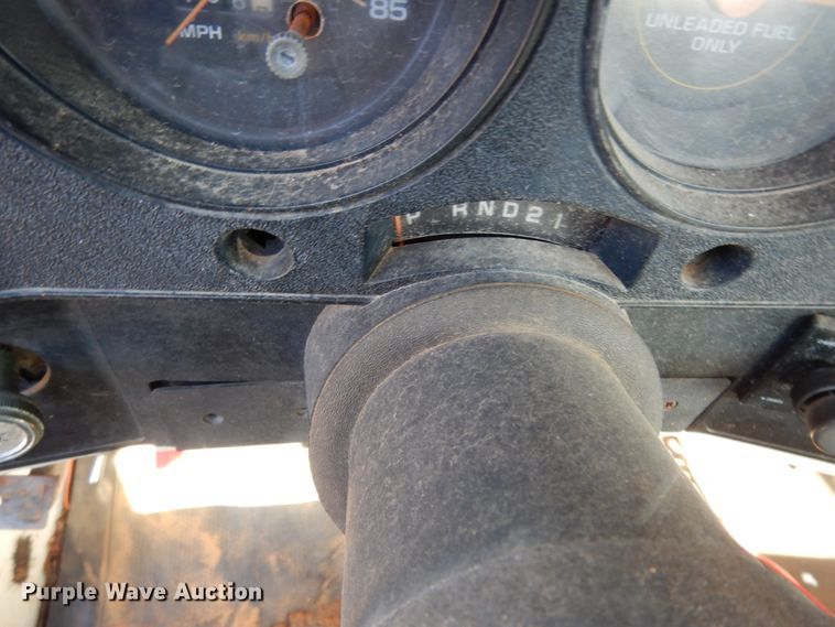 image for item DM2900 1988 Chevrolet C3500  bucket truck