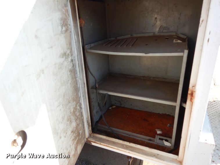 image for item DM2900 1988 Chevrolet C3500  bucket truck