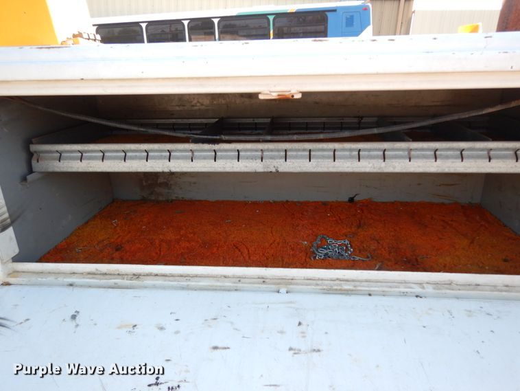 image for item DM2900 1988 Chevrolet C3500  bucket truck