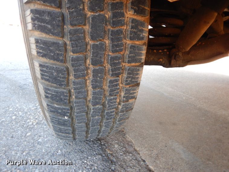 image for item DM2900 1988 Chevrolet C3500  bucket truck