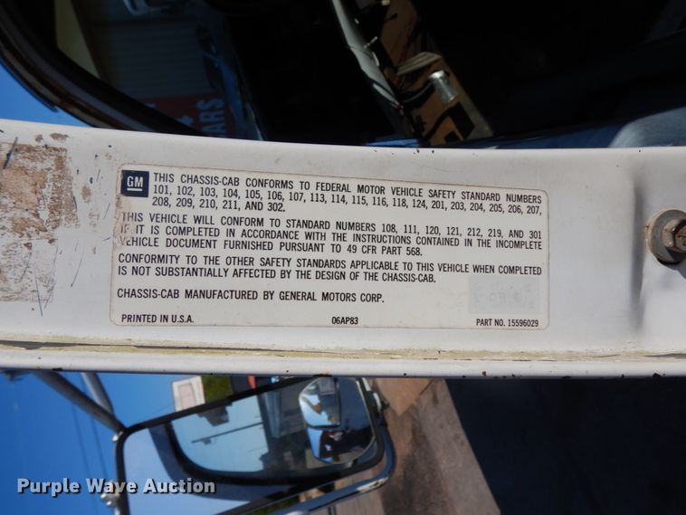 image for item DM2900 1988 Chevrolet C3500  bucket truck