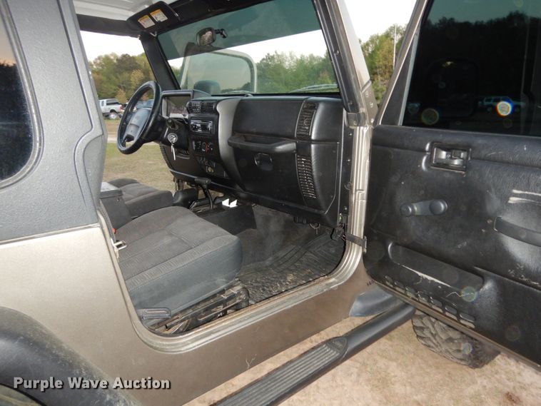 image for item DM2903 2003 Jeep Wrangler  SUV