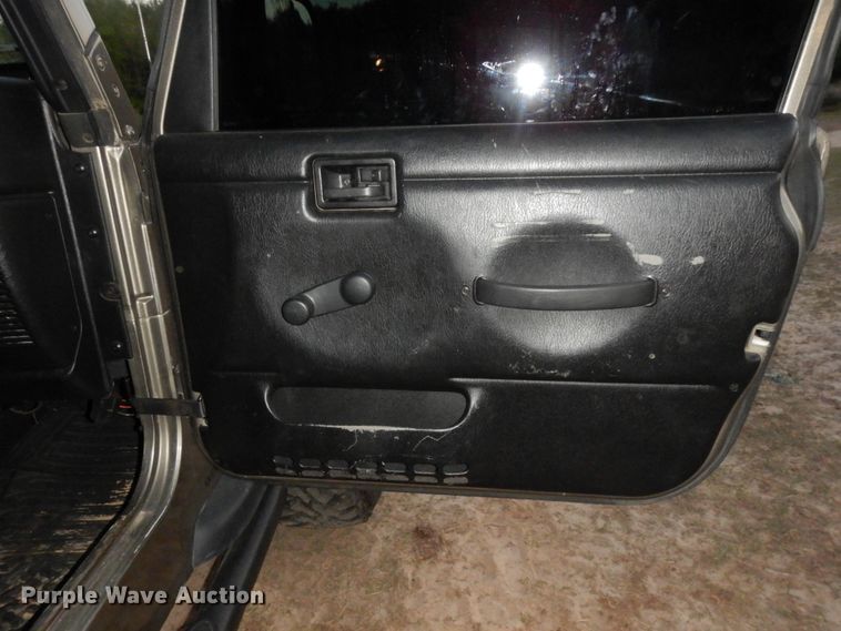 image for item DM2903 2003 Jeep Wrangler  SUV