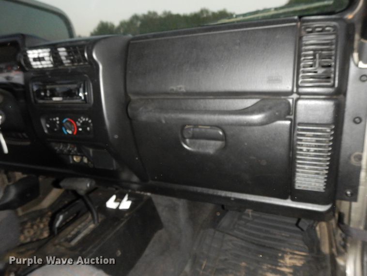 image for item DM2903 2003 Jeep Wrangler  SUV