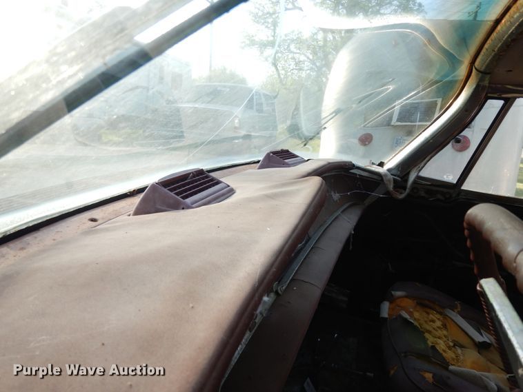 image for item DM2921 1963 Chrysler New Yorker