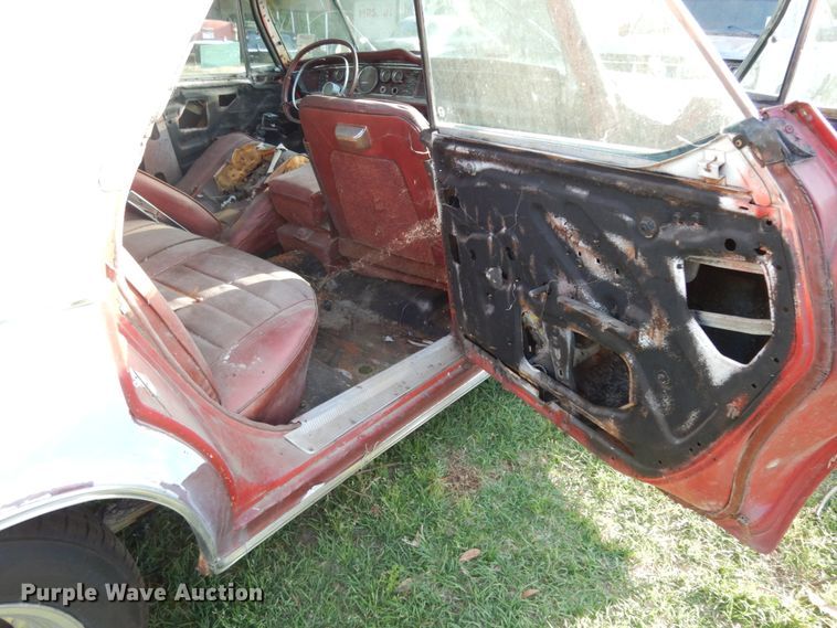 image for item DM2921 1963 Chrysler New Yorker