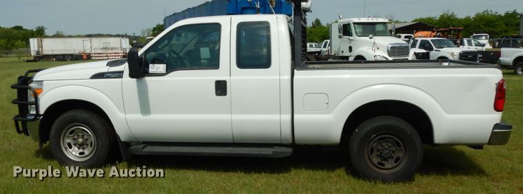 image for item DM2954 2015 Ford F250 Super Duty  SuperCab pickup truck