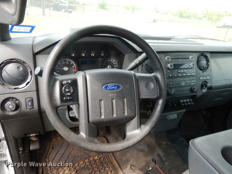 image for item DM2954 2015 Ford F250 Super Duty  SuperCab pickup truck