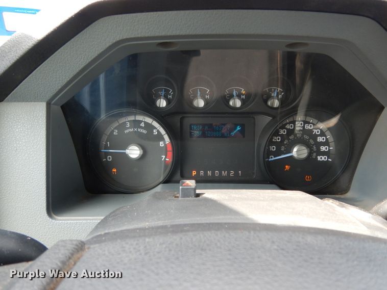 image for item DM2954 2015 Ford F250 Super Duty  SuperCab pickup truck