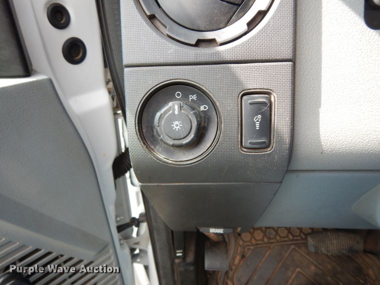 image for item DM2954 2015 Ford F250 Super Duty  SuperCab pickup truck